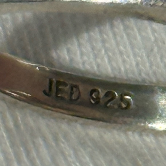 Sterling Silver Amethyst Heart Shaped Ring - Picture 10 of 10